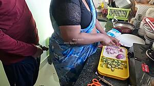 flashing n masturbatin infront of tamil maid kanika oops