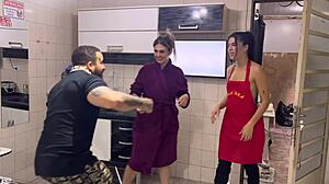 Contrata- se uma empregada doméstica salário 50 mil reais requisitos foder todos os dias comigo e meu marido andar pelada pela casa e dar o cuzinho será que ela foi contratada