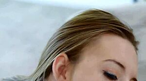 Agreeable teen is seducing hunk with her pecker engulfing