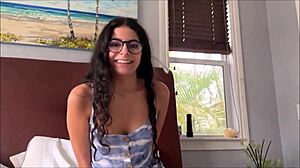 my little 18+ brother's girlfriend angel gostosa wants to know how hot she is