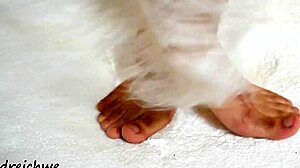 big feet of man in high definition fetish 😍