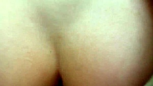 Skinny girlfriend gives sensual blowjob and doggy fucking