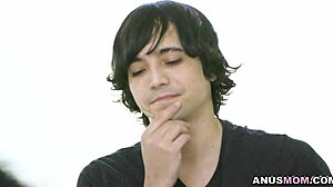 Ricky Spanish bursts huge cum load on MILF stepmom Lilly James 😍