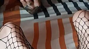 Foot Fetish Fucking and Cumming on Feet!