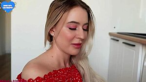 a stupid young 18+ stepmom shared her pussy with her stepson while her father was not at home 😏