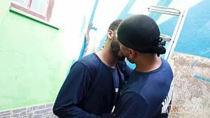 Na hora do almoço a pausa pra foder