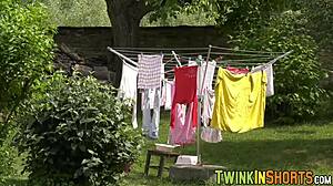 Hot gay massage with a happy ending from hunky Joel Vargas