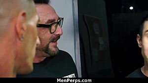 Oh Wow! Two Twinks Seduce Gay Guard With Blowjobs And Missionary Fucking!