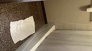 Dude, this str8 boy’s back jerking solo again! No cock in sight!