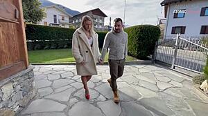 Weihnachtsgeschenk: Riesenschwanz in meiner Muschi, während Ehemann alles filmt