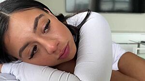 why would thick latina bang her gay best friend in household fantasy with scott stark?