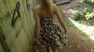 Public Blowjob From A Beauty In A Dress Showed Itself