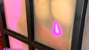 milf arretada realiza fantasia de fazer sexo grupal com 3 caras