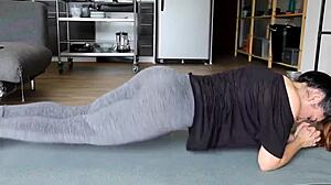 Youtubers with big asses share content