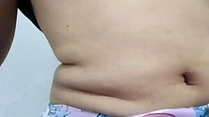 young 18+ woman touches herself in homemade video leaks