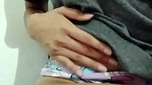 young 18+ woman touches herself in homemade video leaks