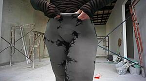 Chubby stepmom bounces in yoga pants at home