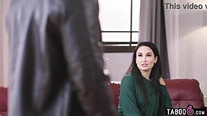 Ouch! Big Ass MILF Gabi Paltrova Squirts on Ex-Boyfriend’s Friend!