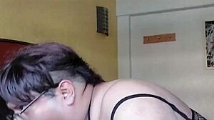 caramba, aquela sessão oral rica com uma shemale mexicana gordinha!