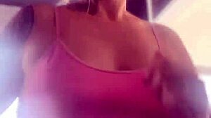 Fetish play at the gym with a buttplug for extra spice