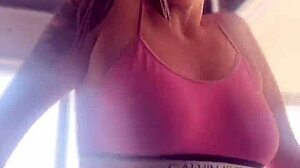 Fetish play at the gym with a buttplug for extra spice