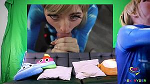 Now that's what I call a fun cosplay girl