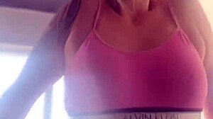 Fetish play at the gym with a buttplug for extra spice