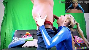 Now that's what I call a fun cosplay girl