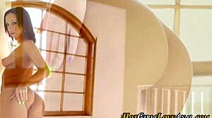 Teen 18+ lesbian's first rimjob experience