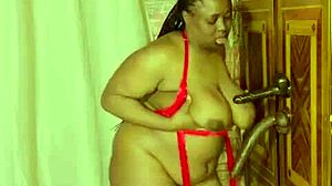 Retro amateurs explore shaved pussy in steamy homemade lesbian clip