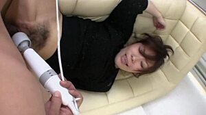 Asian Mom Drilled Hard in Bed Action.