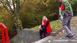 Blonde gives her saviour some unexpected sex