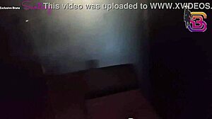 eu vi minha esposa de coleira com o negao dotado e cheguei na balada ela deu pra todo mundo