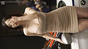 Hot Seoul Korean Racing Girl Stuns