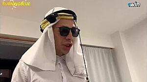 jeque arabe es complacido por su asistente personal burningblue and valentinaphanter by pantherarg