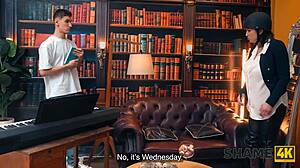 Hey, forventede ikke min elev mens jeg rider denne kinky fantasi!