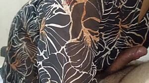 Wanna watch Indian desi bhabhi's hot blowjob with cumshot?