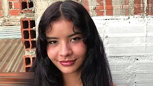 pareja amateur real tiene sexo duro y apasionado ambos llegan al orgasmo riding creampie