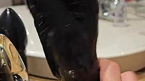 Watch this redhead slut fuck her ass with large sextoy for solo pleasure!