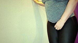 Watch this bbw wet her leggings with pee