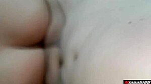 thai beauty sucks dick fingers pussy fucks hard