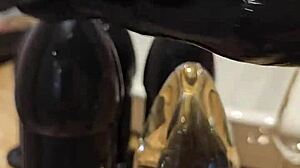 Watch this redhead slut fuck her ass with large sextoy for solo pleasure!