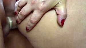 madrastra escondida transando com filho do marido