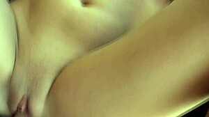 Kelly Surfer's Homemade Porn - Deep Anal and Gaping in Bedroom with Booty Call