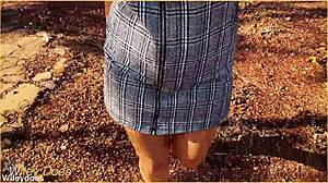 oh no, i forgot my panties under this skirt