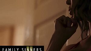 Alexis Fawx Wants Jake Adams To Fuck Her Like Other Milfs For Extra Money.