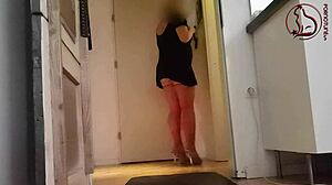 Curvy blond seduced delivery guy with stunning features
