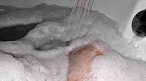 who wanna join my hot tub handjob with relaxing tunes?