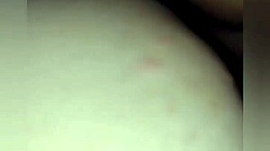 Gemendo muito e tendo fortes orgasmos do cu para buceta da buceta para o cu