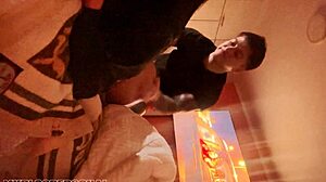 encuentro a la novia de mi hermano cansada despues del gym y termino follandomela